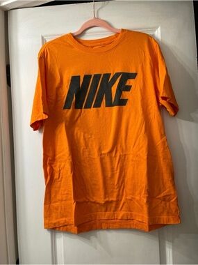 Nike Men’s Tshirt